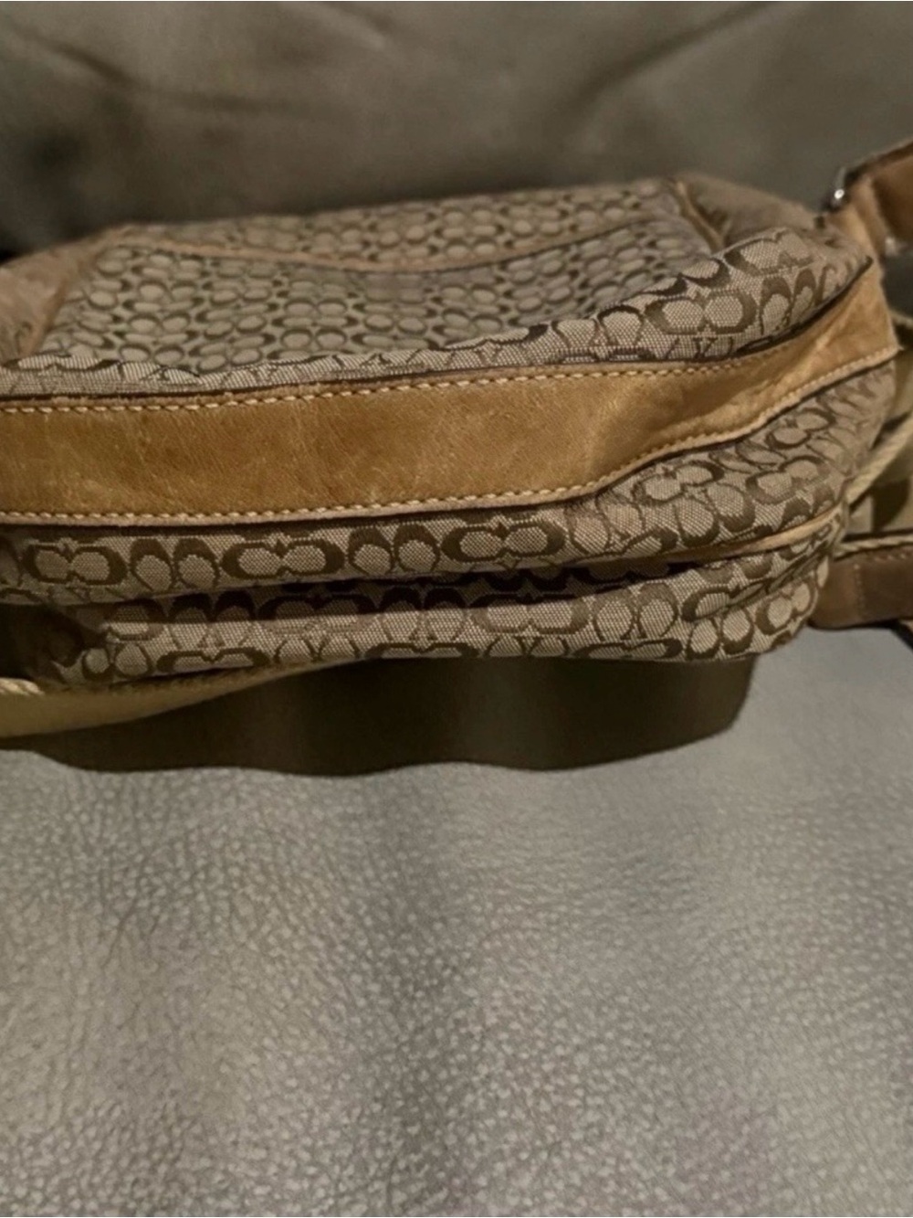 Coach Beige/Tan Signature Canvas Crossbody Messenger - Picture 5 of 7